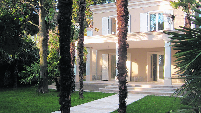 Portoroško Vilo Gina prodajajo za 3,8 milijona evrov; ogledujejo si jo le tujci.