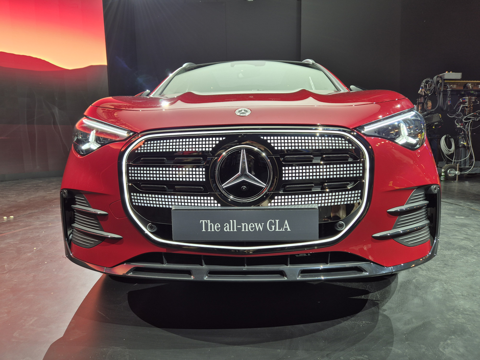Na premieri nove generacije mercedes-benz GLA | Avtor: Gregor Prebil