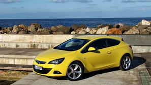 Opel astra GTC