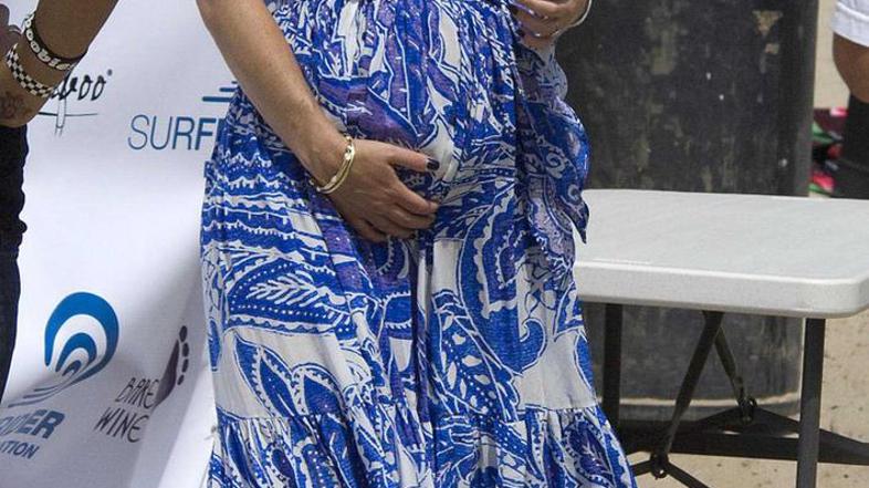 Christina se pritožuje zaradi nabranih kilogramov. (Foto: Flynet/JLP)