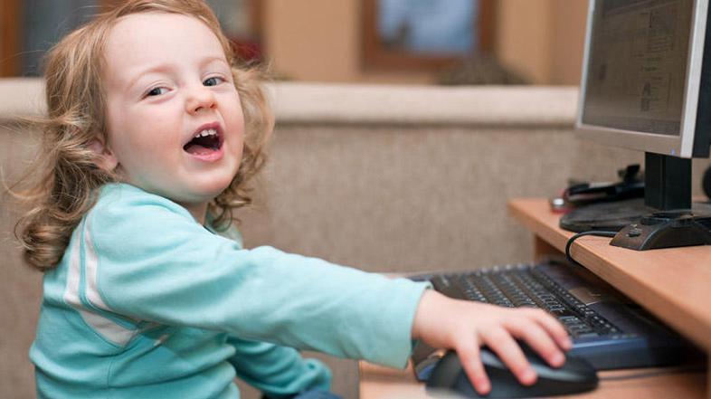 Otrok, računalnik