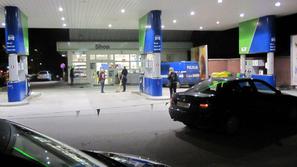 Gorenjski policisti so letos obravnavali 25 podobnih primerov ropa. Slika je sim