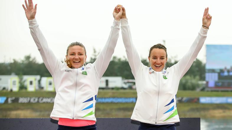 Anja Osterman in Špela Ponomarenko Janić