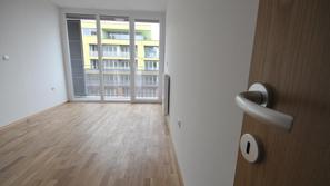 Podizvajalci so delo kompenzirali s stanovanji v Celovških dvorih za 3.100 evrov