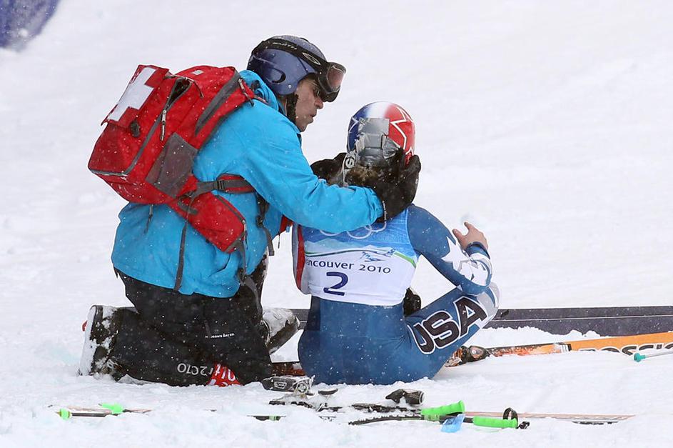 olimpijske igre Whistler 2010 Stacey Cook padec
