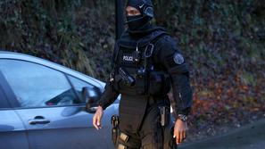 Policija išče morilca