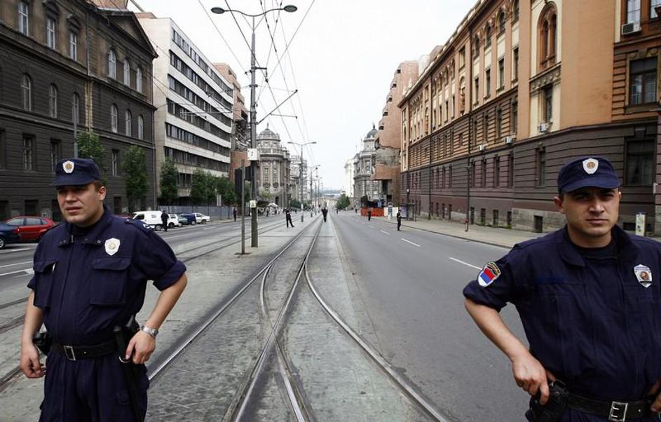 Okolico predsedniške palače so popolnoma zaprli. Na kraju dogodka je več policis