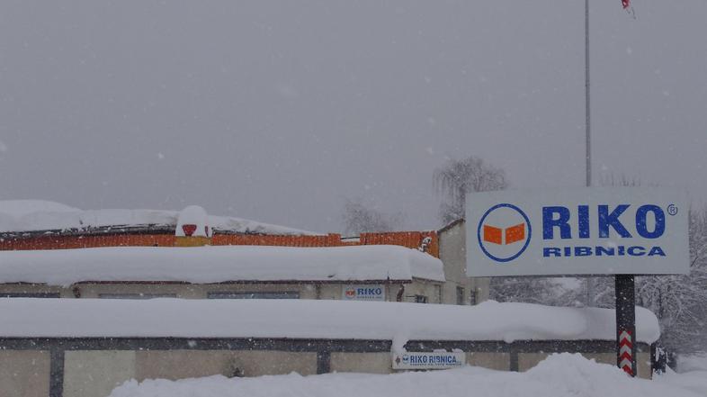 Riko Ribnica, podrta streha