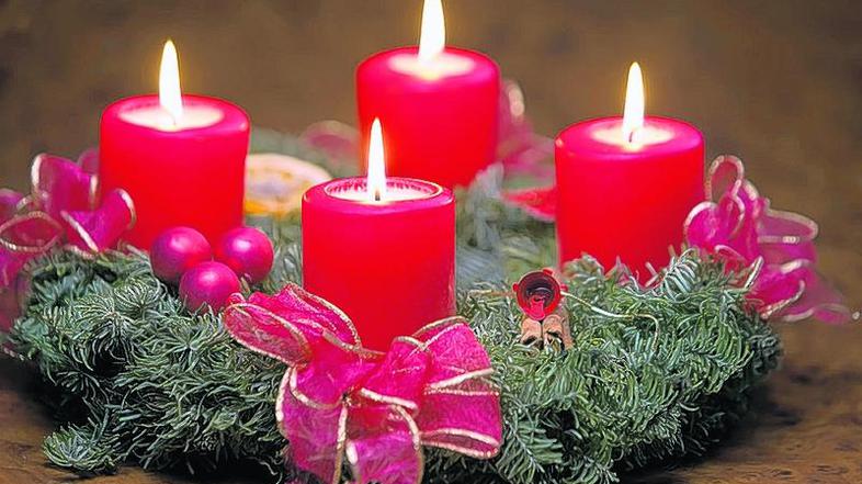 Adventni čas najbolj ponazarja adventni venček. (Foto: Shutterstock)