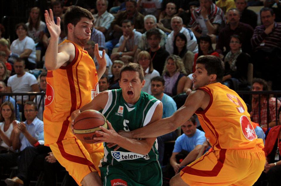 Slovenija, Makedonija, lakovič