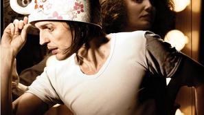 Rajali boste ob Lakinih naivno iskrivih komadih, kot so Piškila, Medjed, evroviz