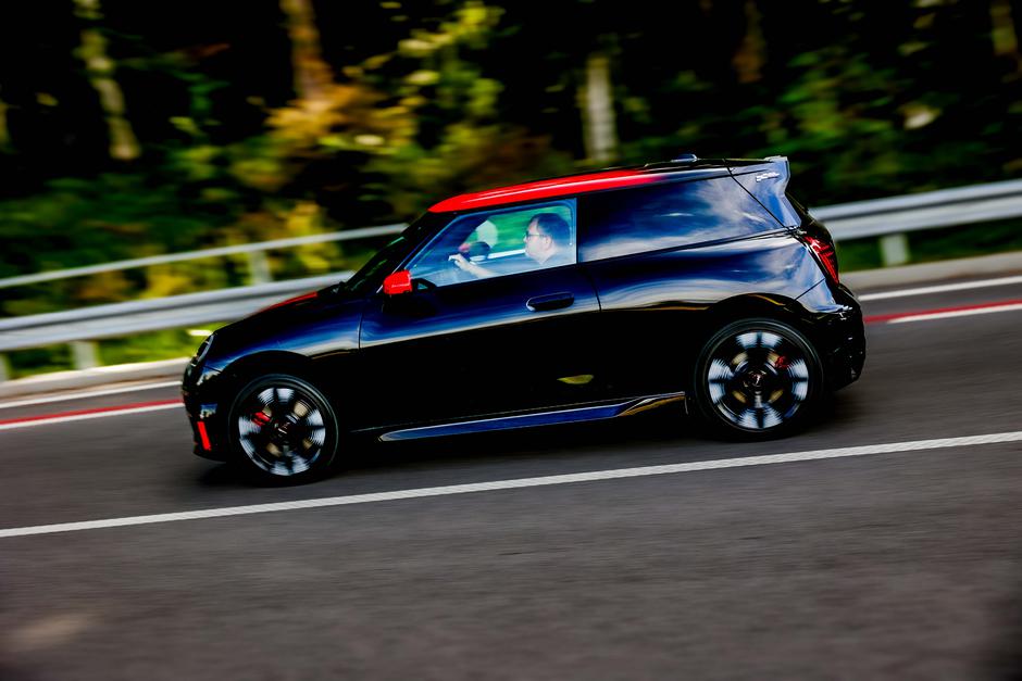 MINI John Cooper Works E | Avtor: Saša Despot