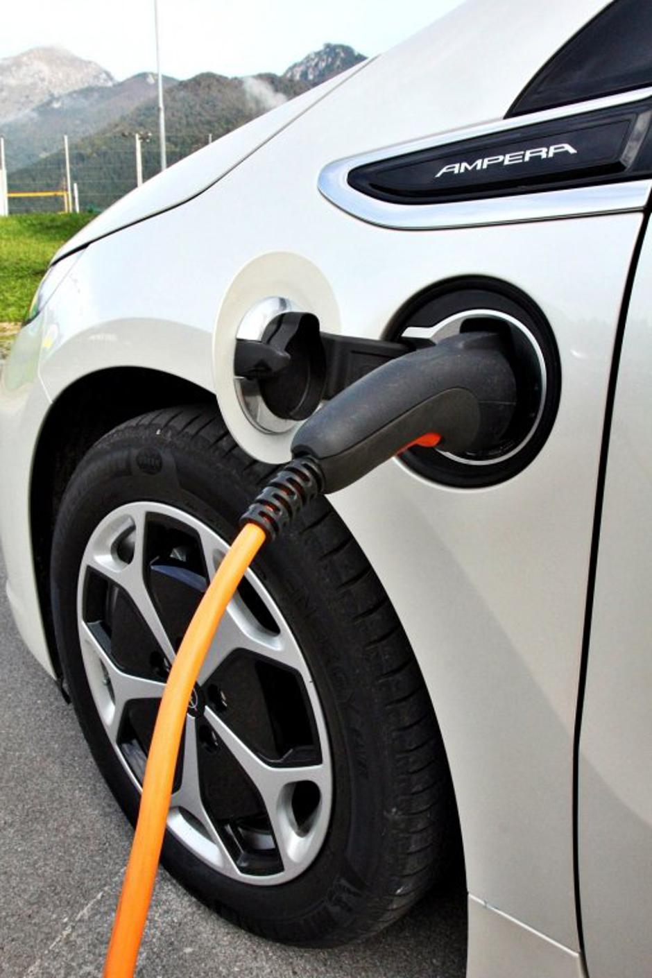 Opel ampera | Avtor: Andrej Leban