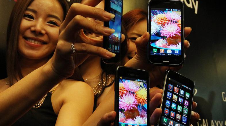 Samsungovi mobilniki.