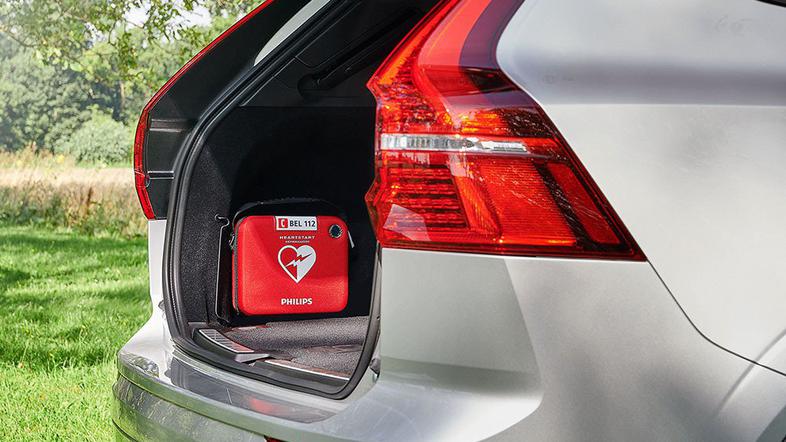 Volvo lifesaver aed