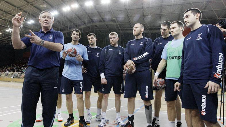 Selektor Serdarušić z reprezentanti na pripravah v Podčetrtku.(Foto: Gregor Kati