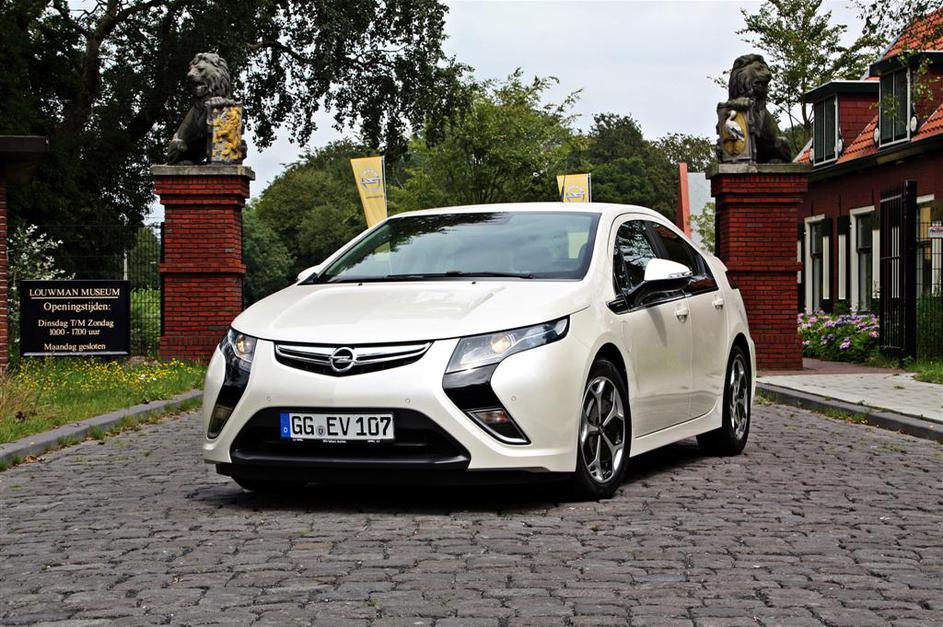 Opel ampera