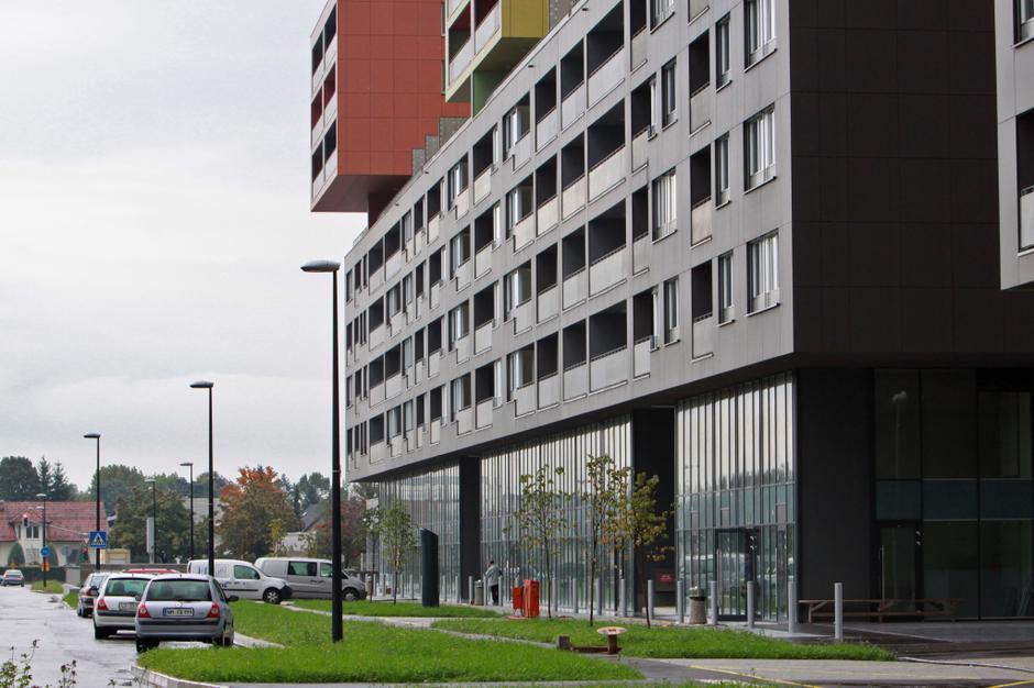 Ljubljana 04.10.10, Celovski dvori, bloki, stanovanja, foto: Benjamin Kovac | Avtor: Benjamin Kovač