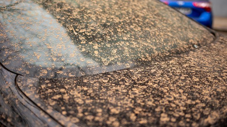 puščavski pesek, saharski pesek, avtomobil