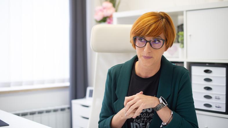 Neža Šabanovič Grmšek