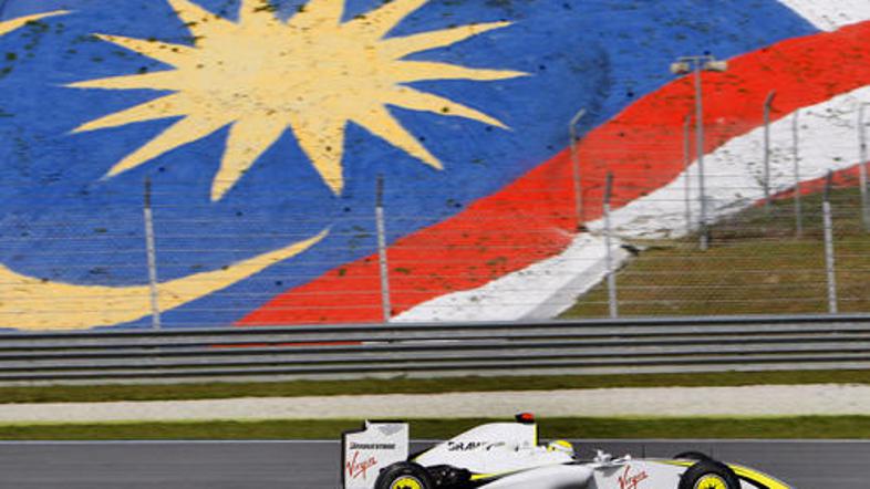 Button je bil prvi na kvalifikacijah v Melbournu. Nato je zmagal. Bo to ponovil 