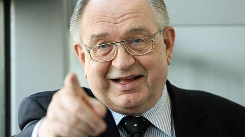 Werner Franke s svojimi izjavami še naprej vzbuja pozornost.