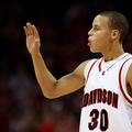 Mlad, a zelo samozavesten Stephen Curry, ko je lani igral za Davidson Wildcats.