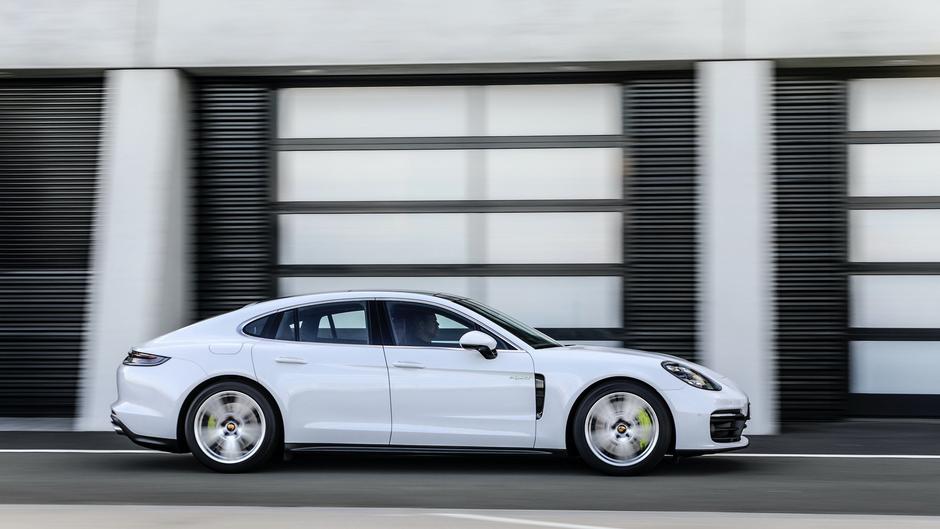 Prenovljena porsche panamera | Avtor: Porsche 