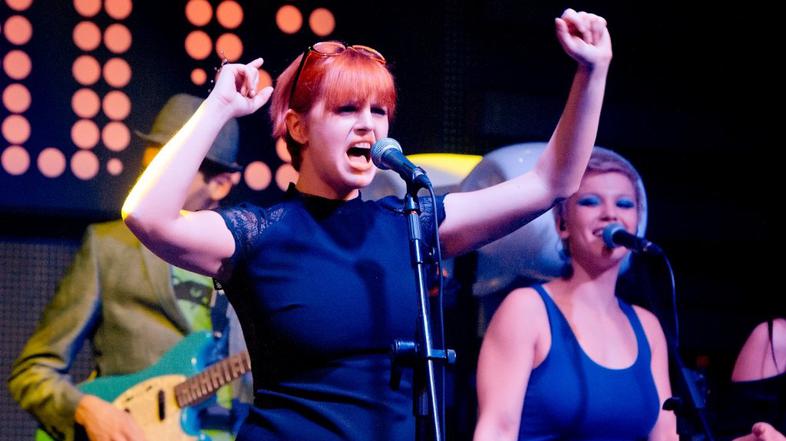 Maya s skupino očarala Cirkus