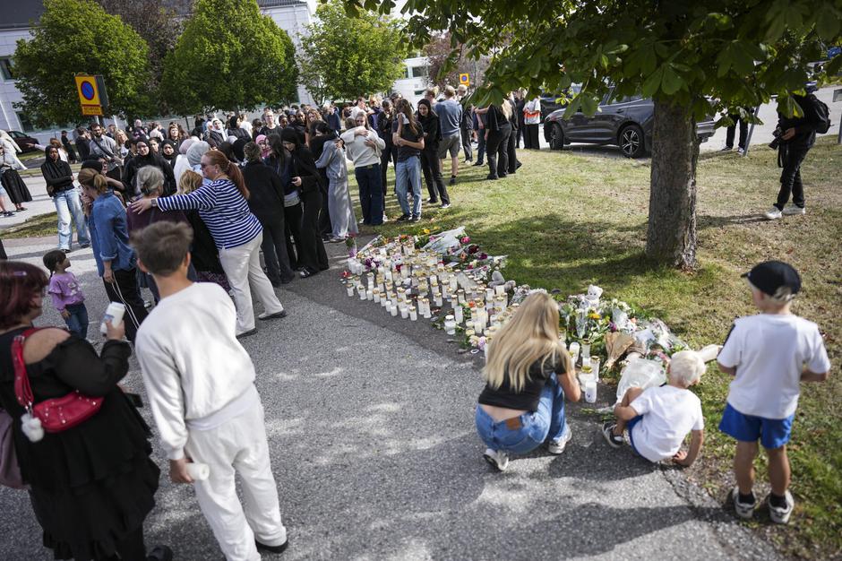 Fagersta napad na šoli žalovanje | Avtor: Profimedia