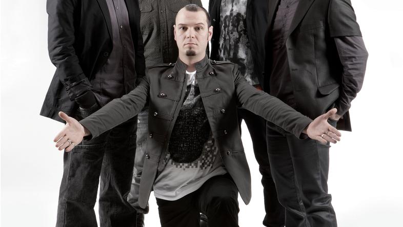 Ne zamudi priložnosti in downloadaj singel! (Foto: Jaka Babnik)