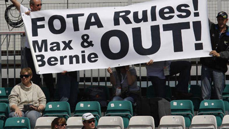 Gledalci so v Silverstonu jasno pokazali, kaj si mislijo o Ecclestonu in Mosleyj