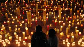 Japonska sveče spominska slovesnost