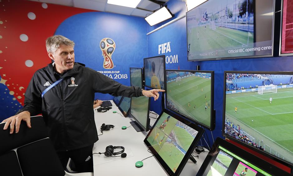 VAR video tehnologija analiza asistent | Avtor: Epa