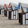 Plaže v severni Nemčiji kopalce pričakajo s "kopalnimi hiškami", a nudisti na ot