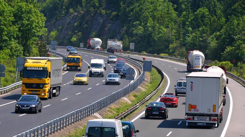 "To je bil od leta 1994 do danes največji investicijski projekt v Sloveniji. Gra