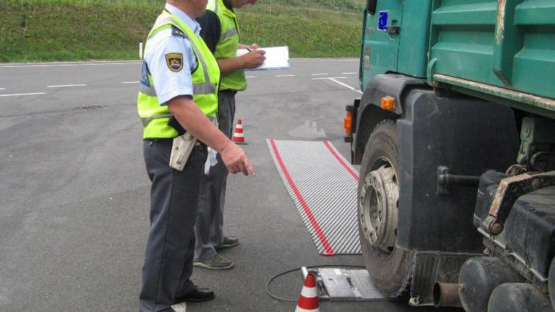 Delo bo opravljeno in delo mora biti bo plačano, glede plačila stavkajočih pravi