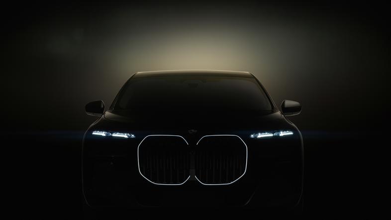 BMW i7