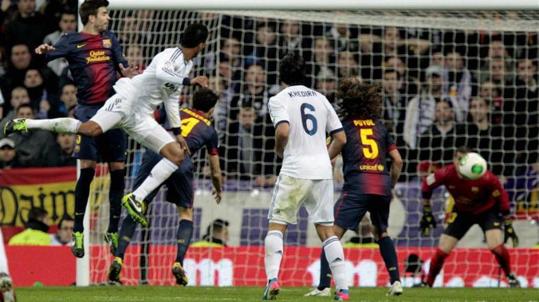 Varane Pique Fabregas Khedira Puyol Pinto Real Madrid Barcelona pokal Copa del R