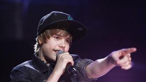 Justin Bieber se je trdno zasidral na prvih mestih ameriških lestvic. (Foto: Reu