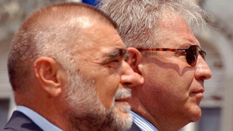 Hrvaški predsednik je zadovoljen, da se Hrvaška udeležuje vrha Nata kot polnopra