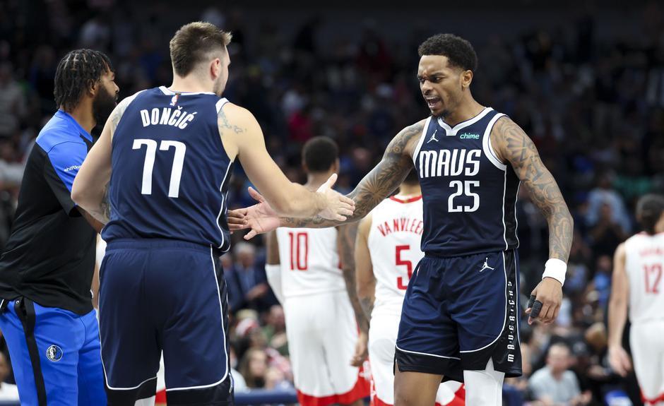Luka Dončić in PJ Washington | Avtor: Profimedia