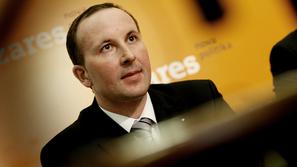 Tadej Slapnik iz Zaresa upa tudi na podporo opozicije. Koalicija še ni usklajena