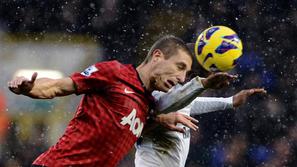premier liga tottenham manchester united vidić