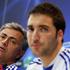 Jose Mourinho in Gonzalo Higuain