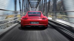 Porsche 911 carrera 4 GTS