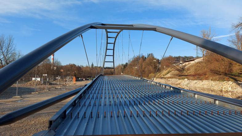 Medvode, Verje, most, brv