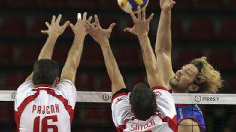 Francozi so bili nerešljiva uganka za slovenske odbojkarje.