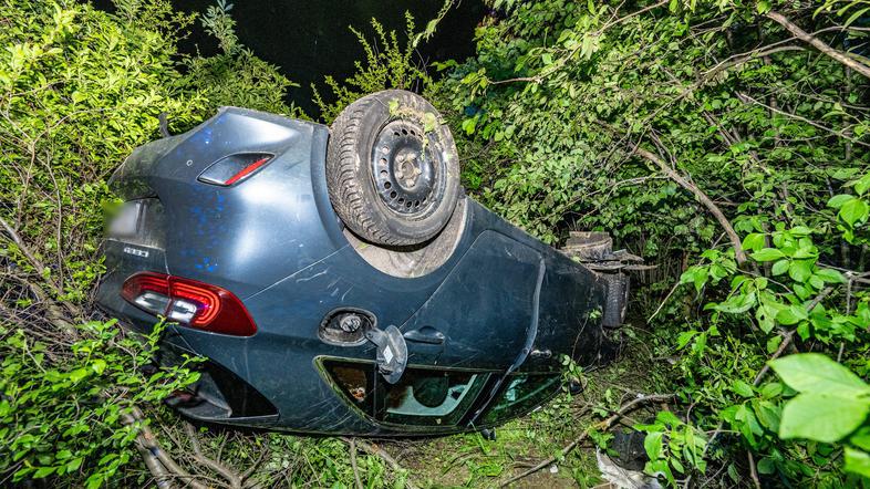prometna nesreča, fotografija je simbolična