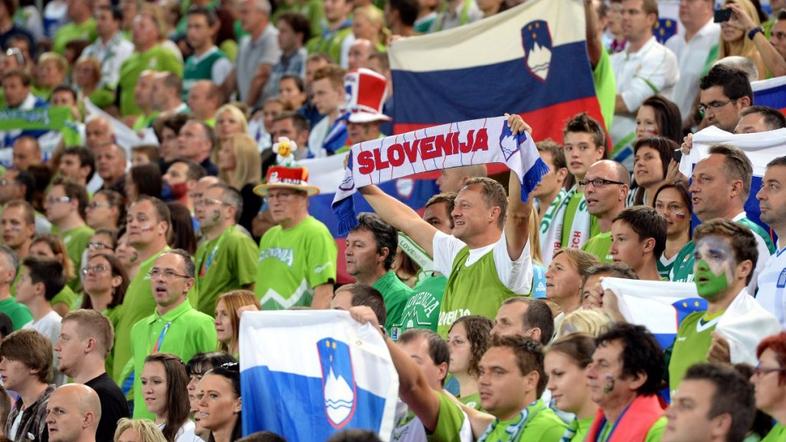 Slovenija Grčija EuroBasket Stožice Ljubljana navijači gledalci zastava